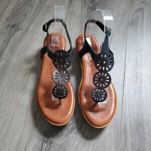 Musse and Cloud Sandal 40 / 9.5 Black Leeather T Strap Boho Festival Art Ankle